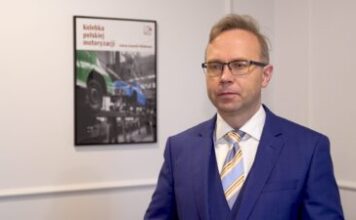 Najpilniejszym zadaniem gospodarczym jest przywrócenie przejrzystości w finansach publicznych. Potrzebna też strategia zwiększania inwestycji i innowacyjności